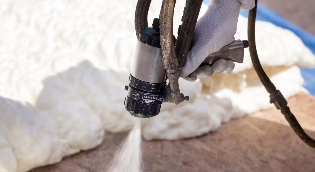 8 Reasons To Go With Spray Foam When Insulating