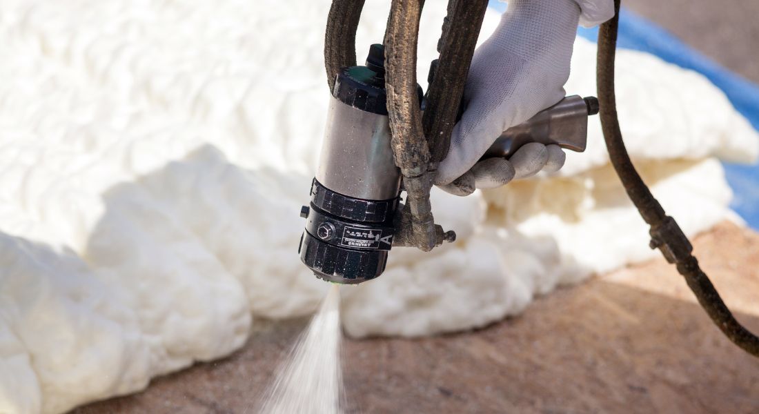 8 Reasons To Go With Spray Foam When Insulating