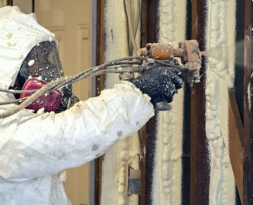 Should Spring Cleaning 2023 Include New Insulation?